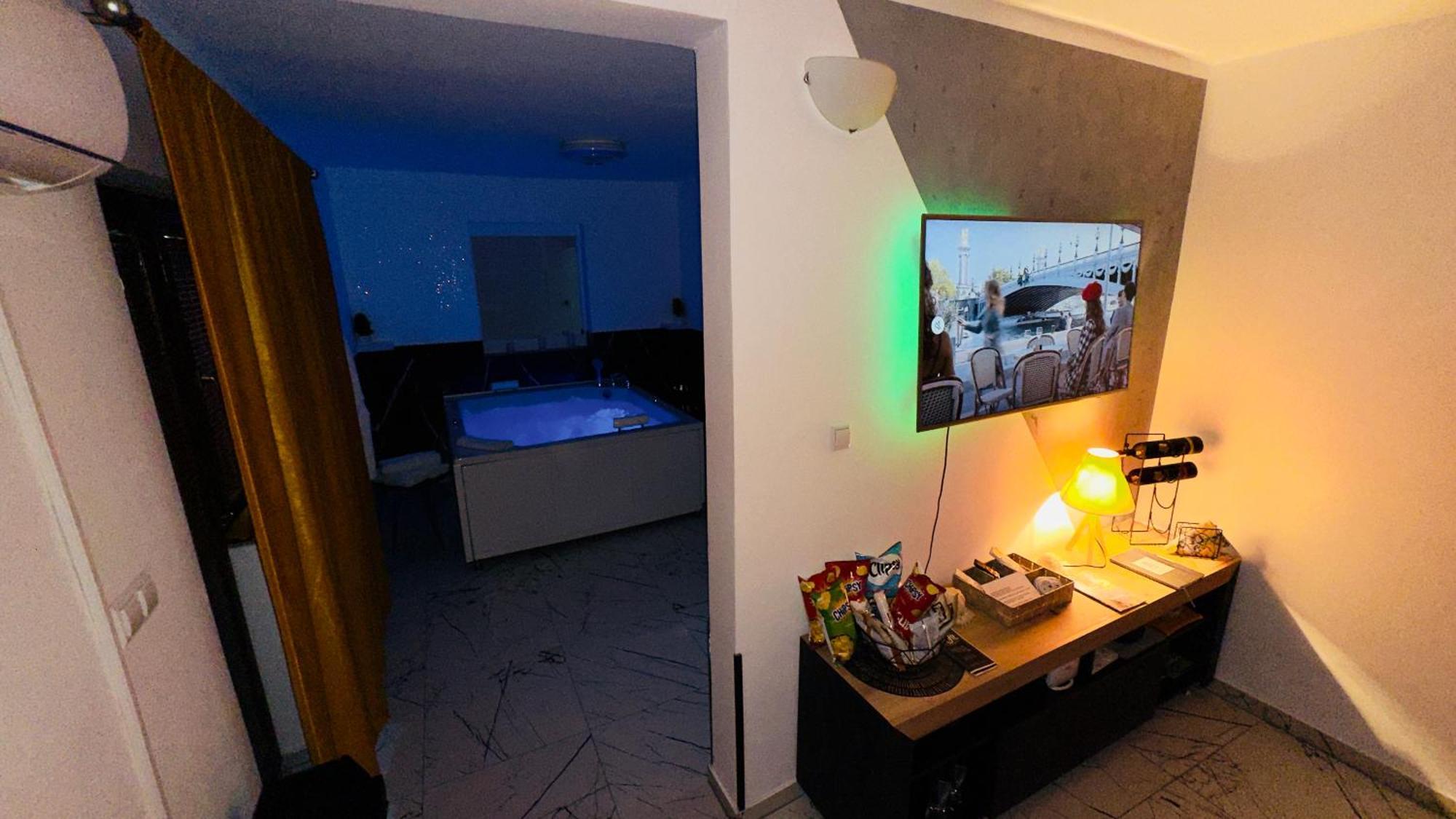 Hedonist Spa Jacuzzi Sarajevo Free Parking Exteriör bild